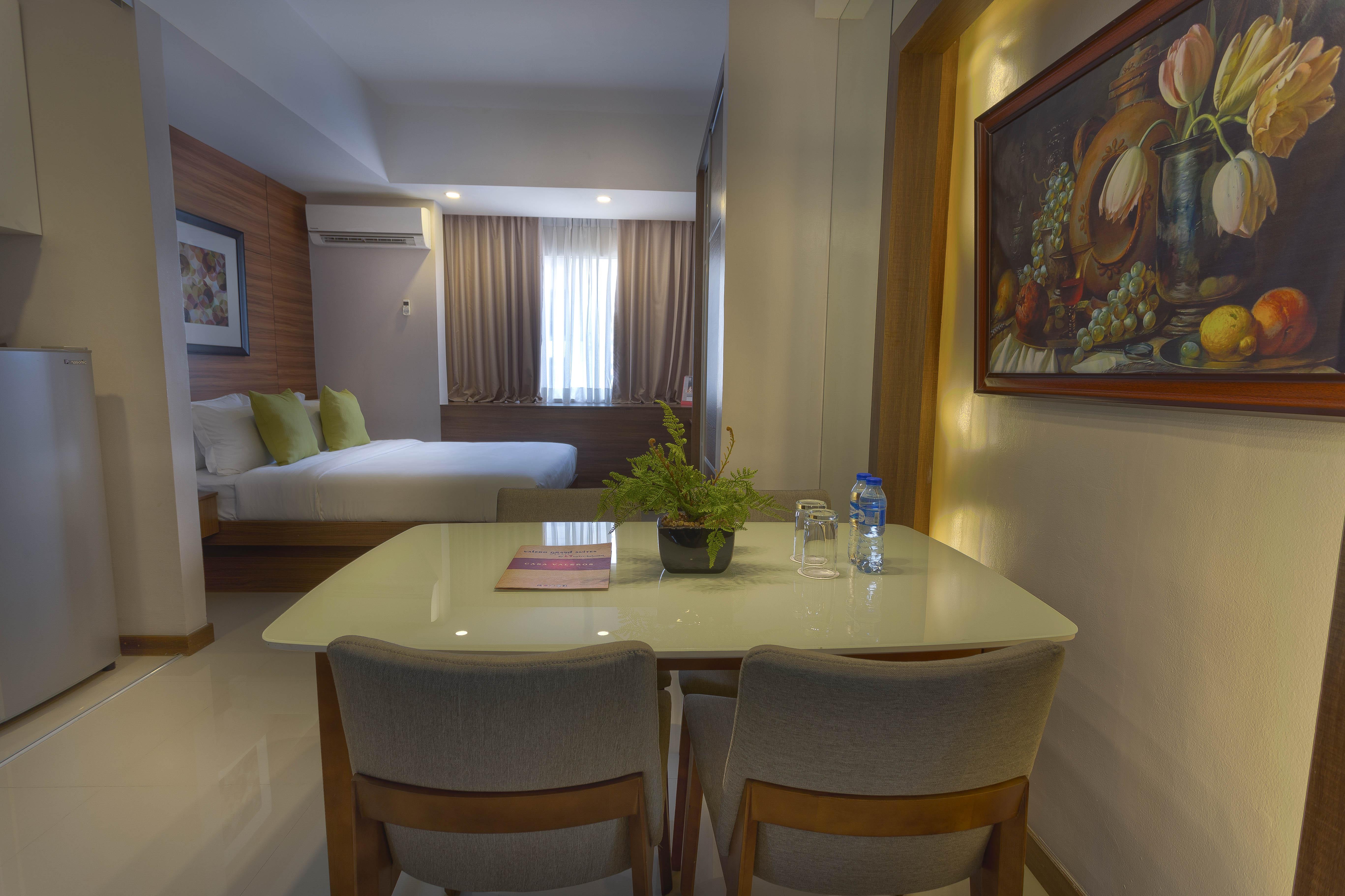 Valero Grand Suites By Swiss-Belhotel Makati City Extérieur photo